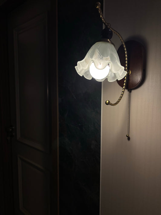 Rosette Vintage Floral Glass Wall Sconce