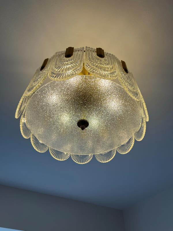 Scallop Glass Flush Chandelier