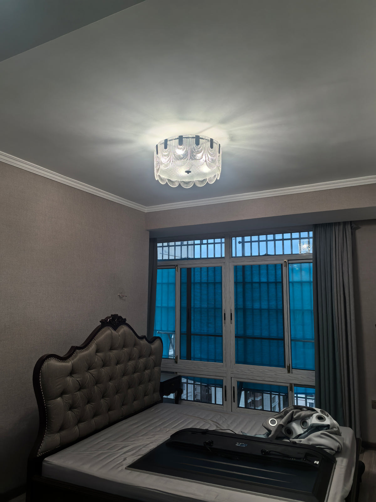 Scallop Glass Flush Chandelier
