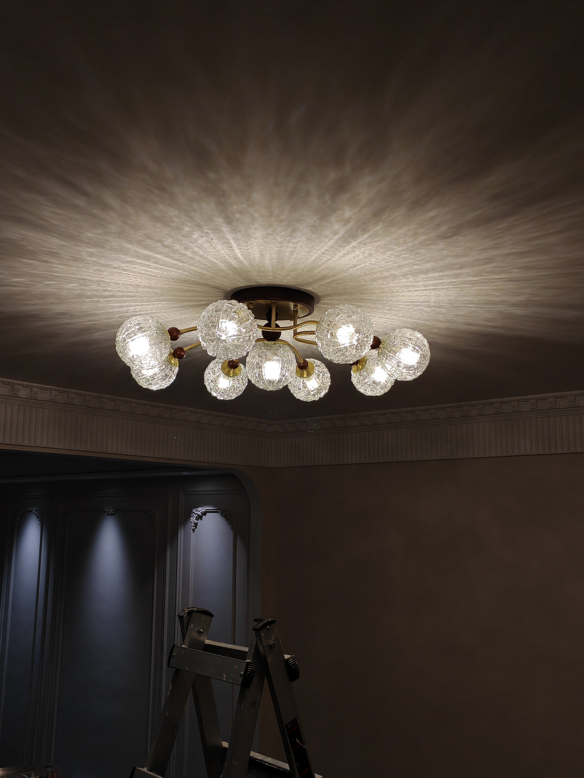 Bulle Glass Globe Chandelier