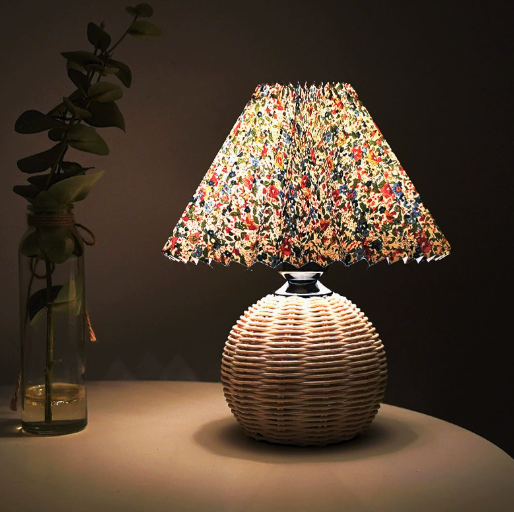 Willow Floral Wicker Table Lamp